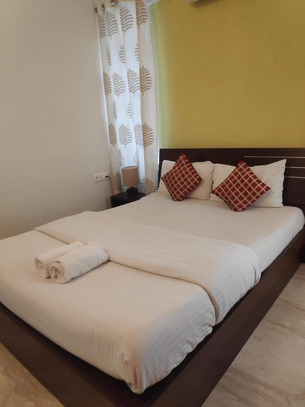 Ixora Suites Bangalore Exteriör bild