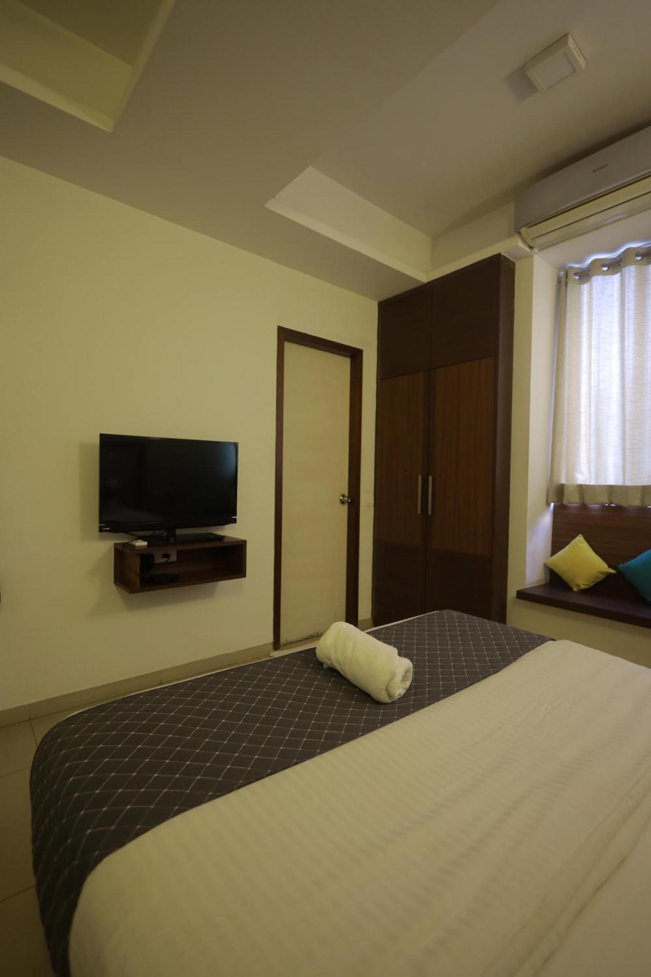 Ixora Suites Bangalore Exteriör bild